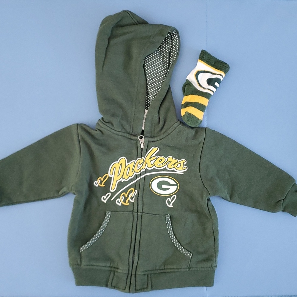 Green Bay Packers zip-up sweatshirt and socks, size 18 months